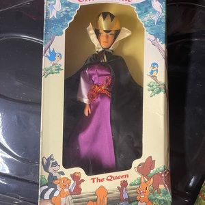 Rare Vintage BIKIN DISNEY SNOW WHITE AND THE SEVEN DWARFS EVIL QUEEN DOLL 11.5"